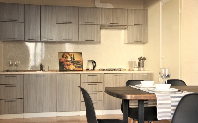 Dlya 6 Gostey Ryadom S Nevskim Prospektom Apartaments