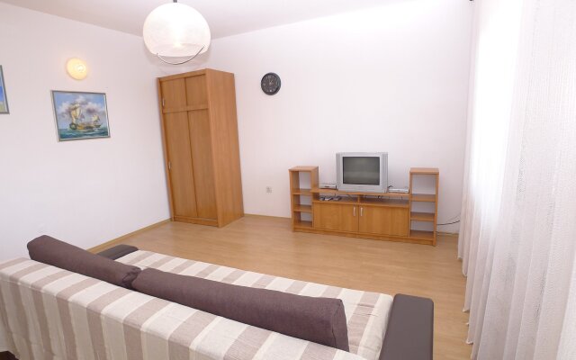With Sea View Apartments