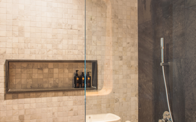 Saturdays Residence by Brown Starling Apart Hotel