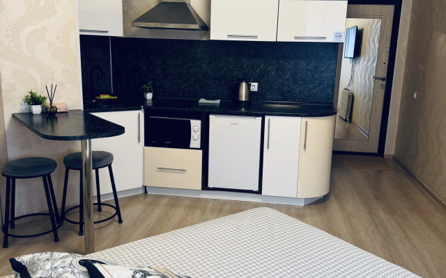 Red Na Komarova 45 Apartments