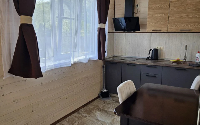 Gostevoy Dom Atmosfera Guest House