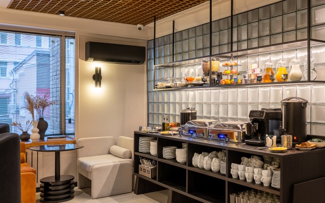 Select Hotel