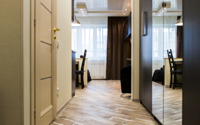Na Ulitse Dmitriya Mihajlova 4 Apartments