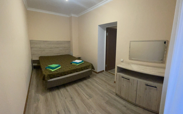Adamas Hotel