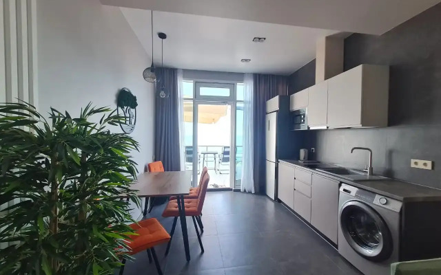 VIP Krasivye Glazki Flat