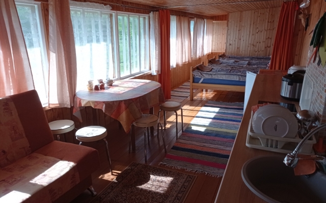 Kizhanin Guest House