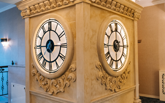 Hotel The Clocktower