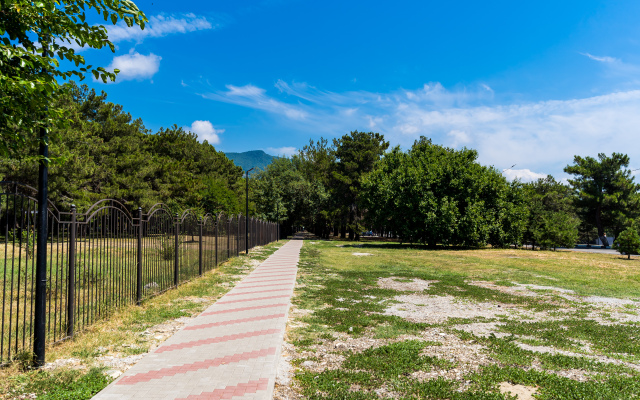 Апартаменты Недалеко от Моря от LetoAрart