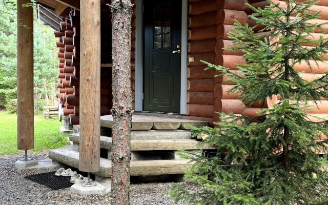 Гостевой дом у Озера в Лесу Маркова заимка