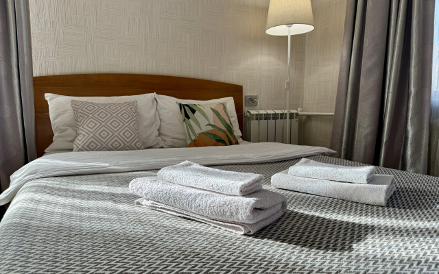 Апартаменты на Парижской коммуны 50