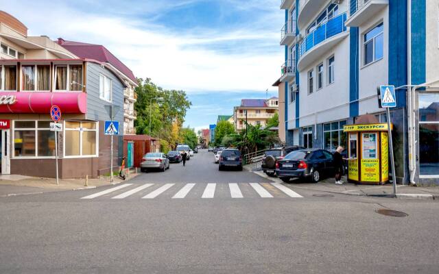 Uyutnye na Cvetochnoj 19 Apartments