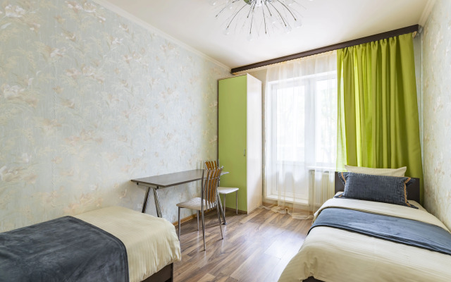 Apartment 3 Bedrooms 2 Bathrooms 8 Guests