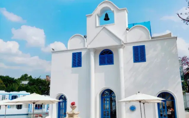 Отель Santorini Hot Spring Resort