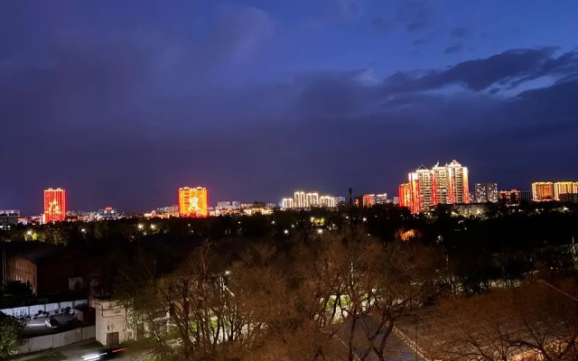Na Ulitse Zagorodnaya 17 Flat