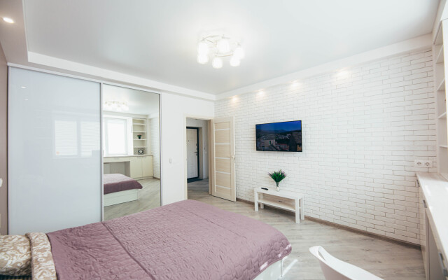 Апартаменты День и Ночь на Согласия