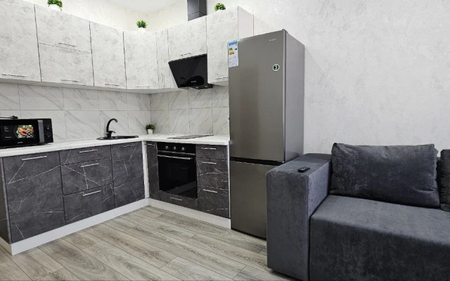 Апартаменты с современным ремонтом и панорамным видом из окна