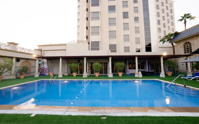 Chelsea Plaza