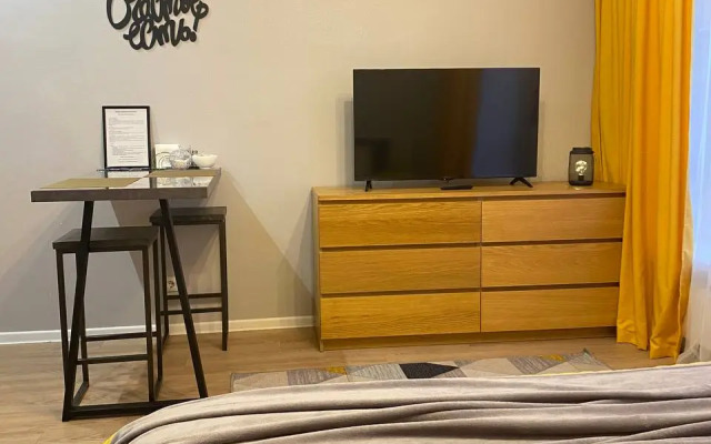 Uyutnaya studiya v sovremennom kompekse Flat