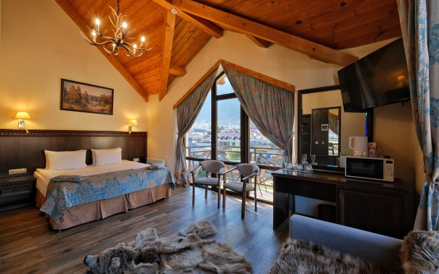 GrandShale Hotel