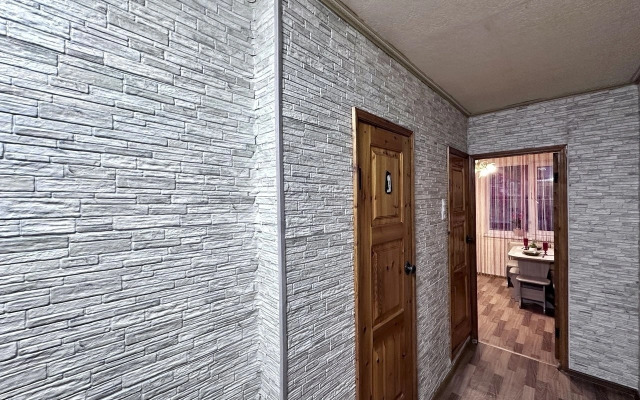 Квартира Дом 89 2комн в Мирном 2/4