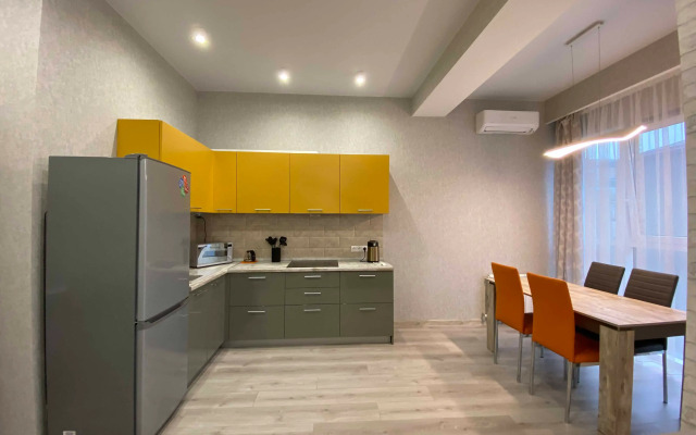 Zhk Poseydon 830 Mamayka Zonirovannaya Studiya (Trustcontrol) Flat