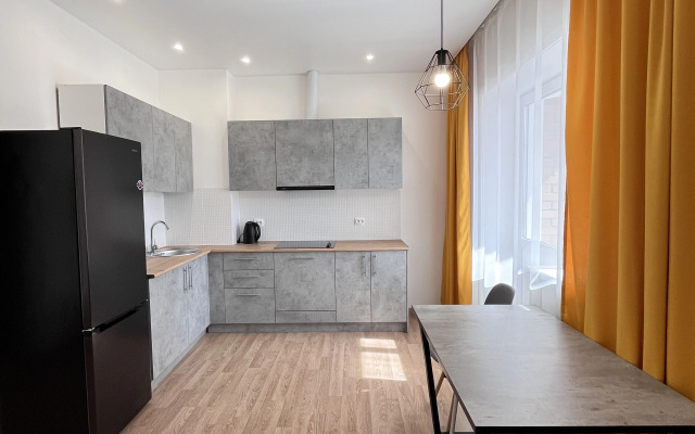 Krasivaya Dvukhkomnatnaya Ryadom S Golovoy Lenina Flat
