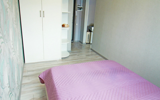 2kh Komnatnye Apartamenty U Zhd Vokzala Flat