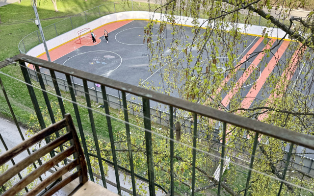 Квартира у метpo Hoвoчeркасcкaя