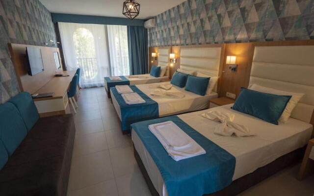 Pearl Beach Hotel