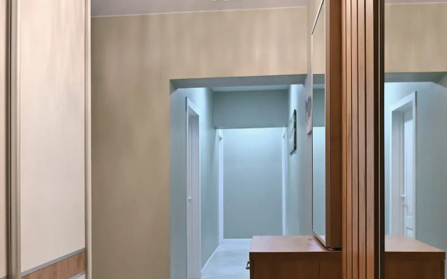 Baltiyskiy briz: tri komnaty u morya Flat