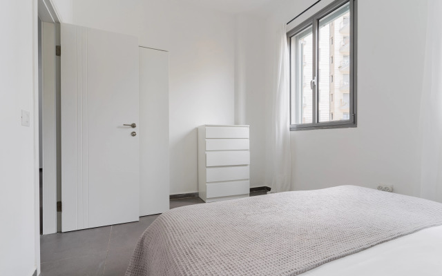 Blueground at Florentin ID24 Apartments
