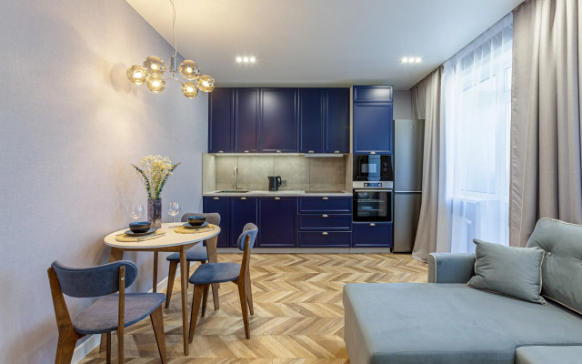 Shikarnaya Flat