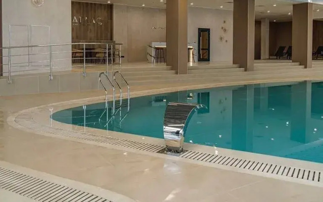 Апартаменты на Набережной 75к4(502.4)