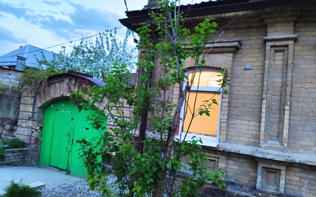 Na Degtyareva 43 Private House