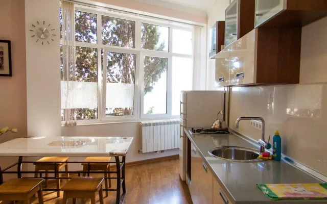 Apartments Uluchshennye Dvukhmestnye S Balkonom 2/2