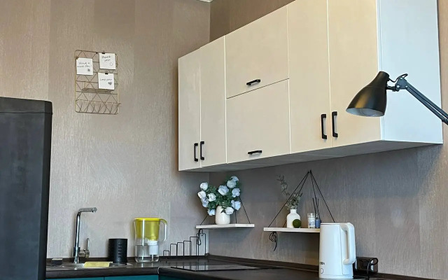 Uyutnaya ryadom s TRTs Kristall Flat
