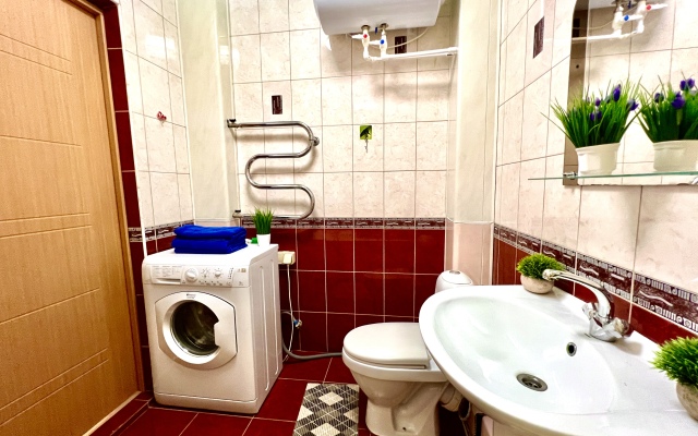 Уютные Апартаменты в Центре Города рядом с пл. Куйбышева (ул. Галактионовская 106А)