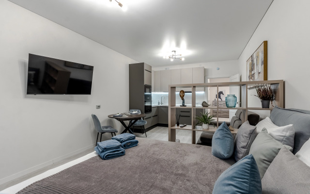 Prostornye u Nevy Apartments