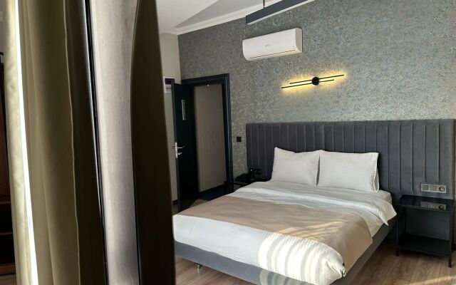 Lenora Airport Hotel