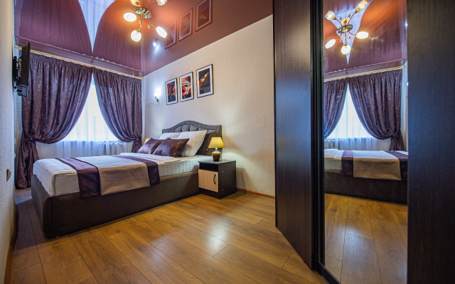 Pyat' Zvyozd Shokolad Apartments