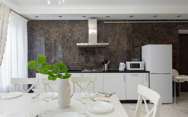 Апартаменты Премиум Город Рек на Большой Конюшенной 1