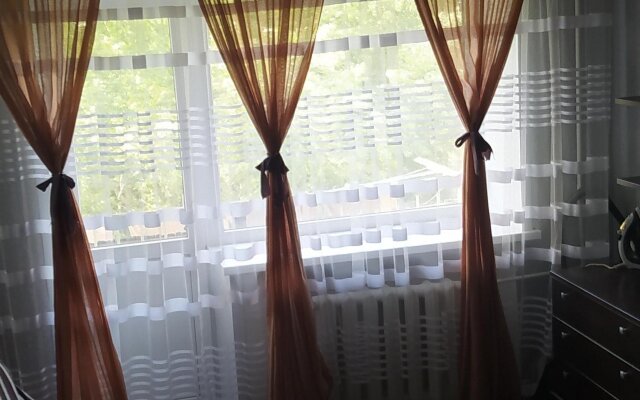 Апартаменты на Немировича-Данченко 163