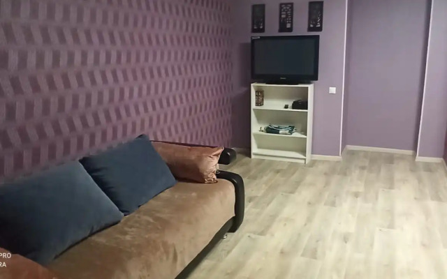 Квартира Уютная студия в центре Левобережья