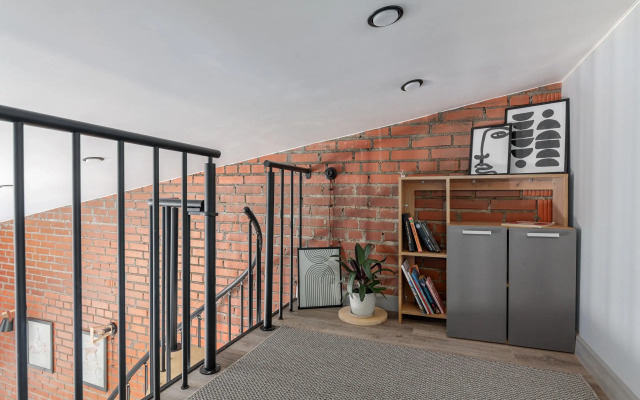 V Tsentre U Nevskogo Prospekta I Moskovskogo Vokzala Flat