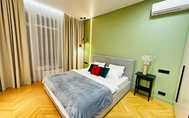 Апартаменты Двухкомнатная квартира в районе Меги на Розыбакиева