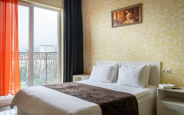 Studiya s balkonom s vidom na more ryadom s Okeanariumom Flat