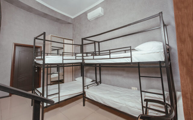 Na Kaspiyskoy Hostel