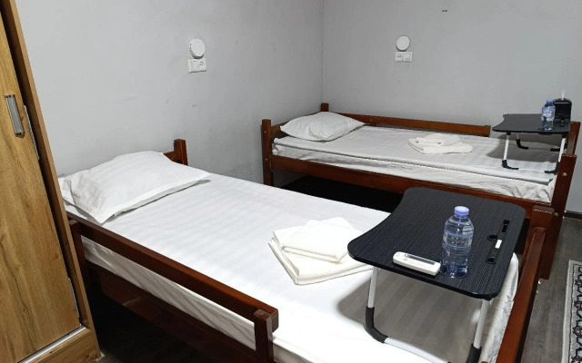 Хостел Caravan Hostel