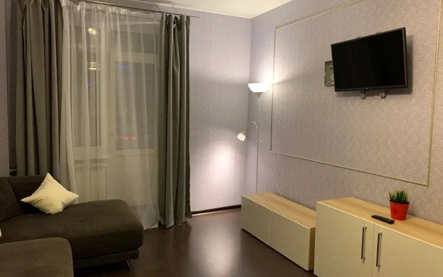 Апартаменты Видовая Трёшка на Коломяжском 15