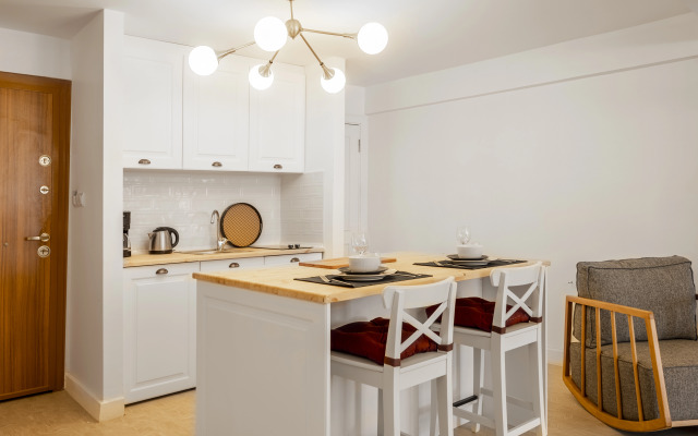 PeraNox Suites 4 Apartments